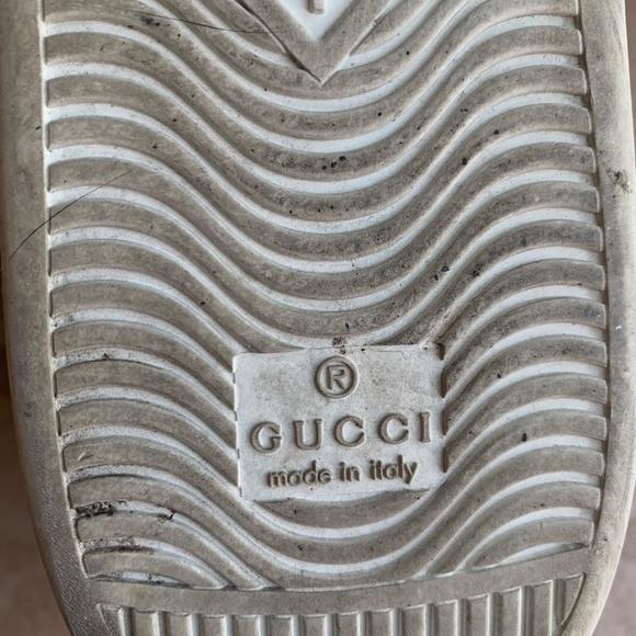 Mint condition Gucci sneakers - Picture 9 of 13